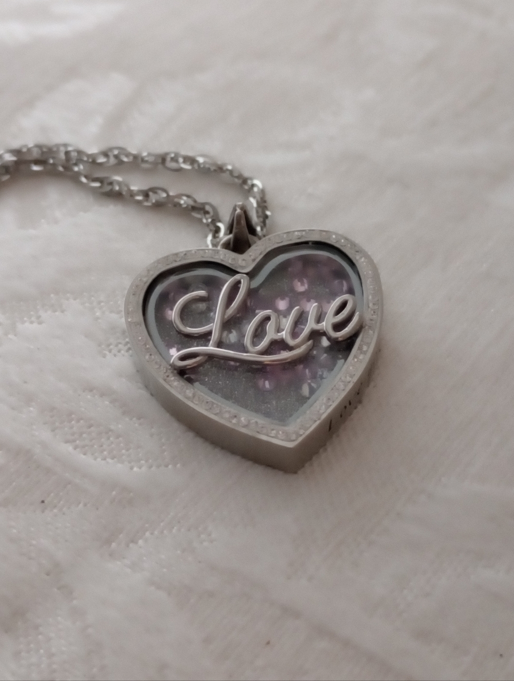 Nwt Hallmark Love Heart Floating Pink Rhinestones Glitter 22in Chain